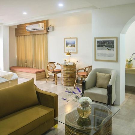 Hotel Lake Shilloi Dimāpur Dış mekan fotoğraf