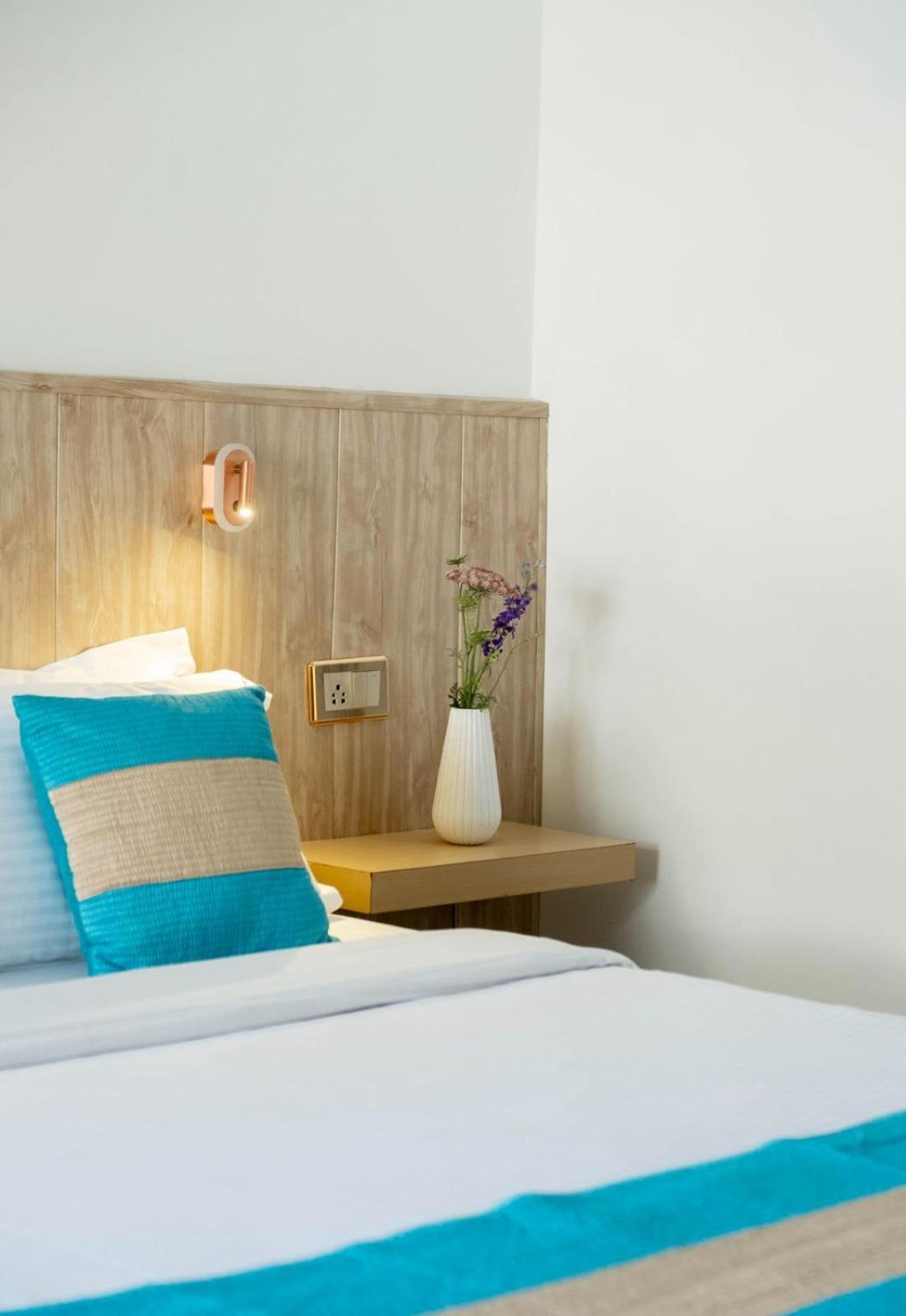 Hotel Lake Shilloi Dimāpur Dış mekan fotoğraf