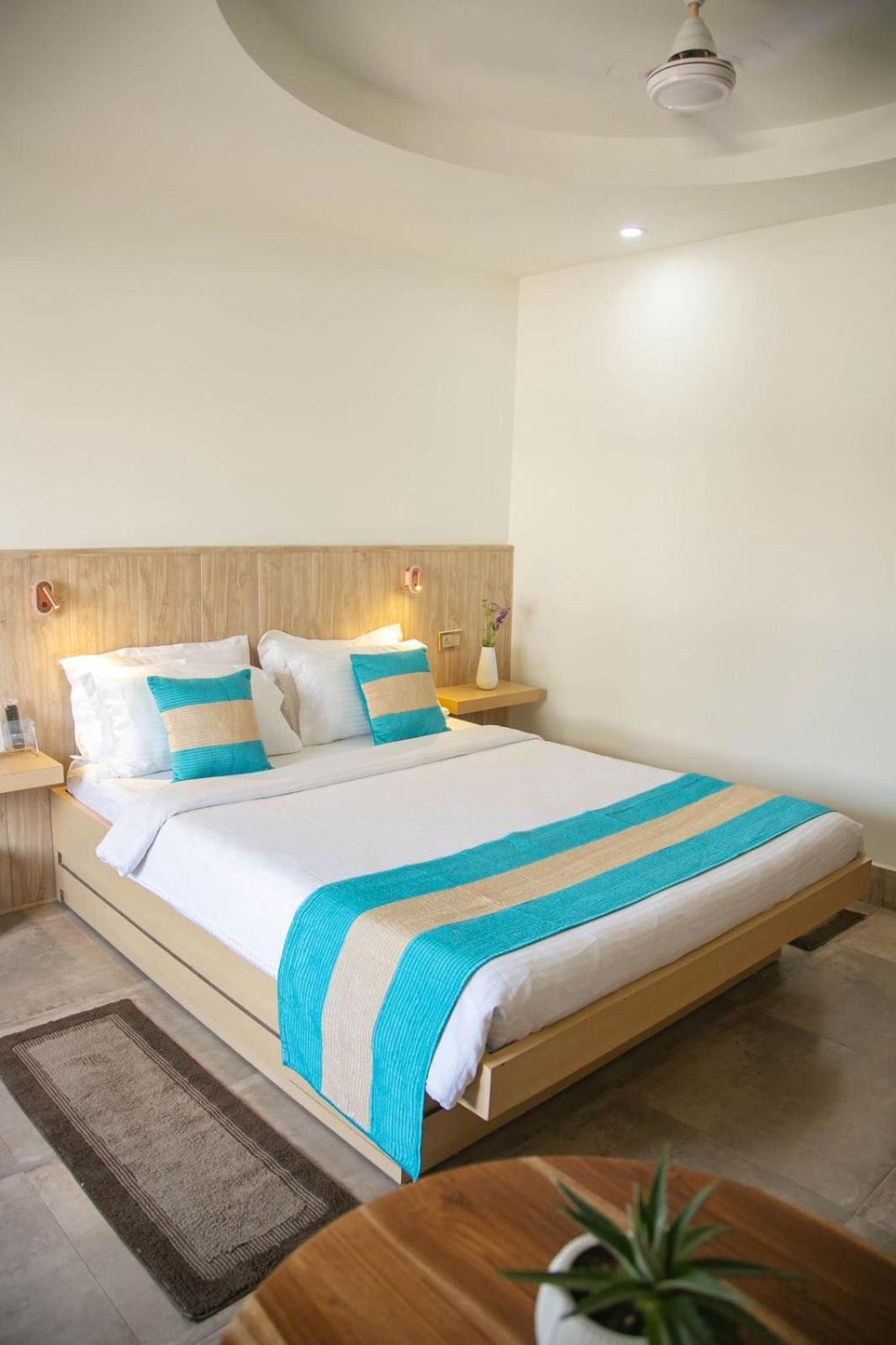Hotel Lake Shilloi Dimāpur Dış mekan fotoğraf