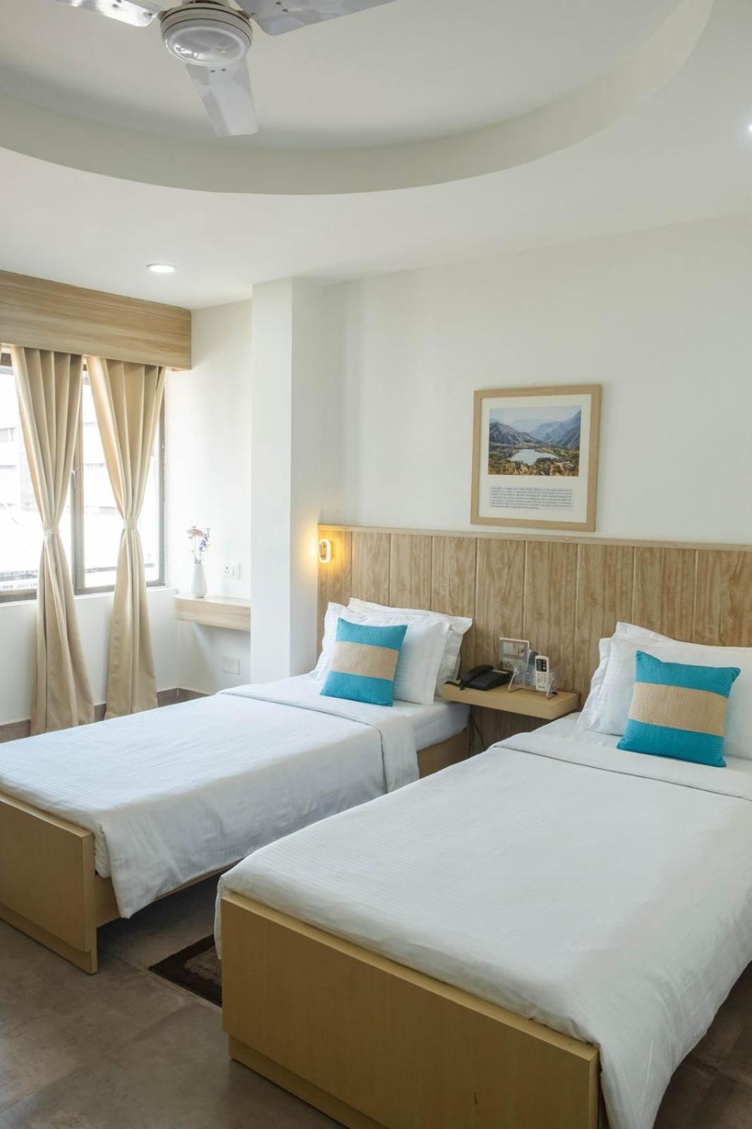 Hotel Lake Shilloi Dimāpur Dış mekan fotoğraf